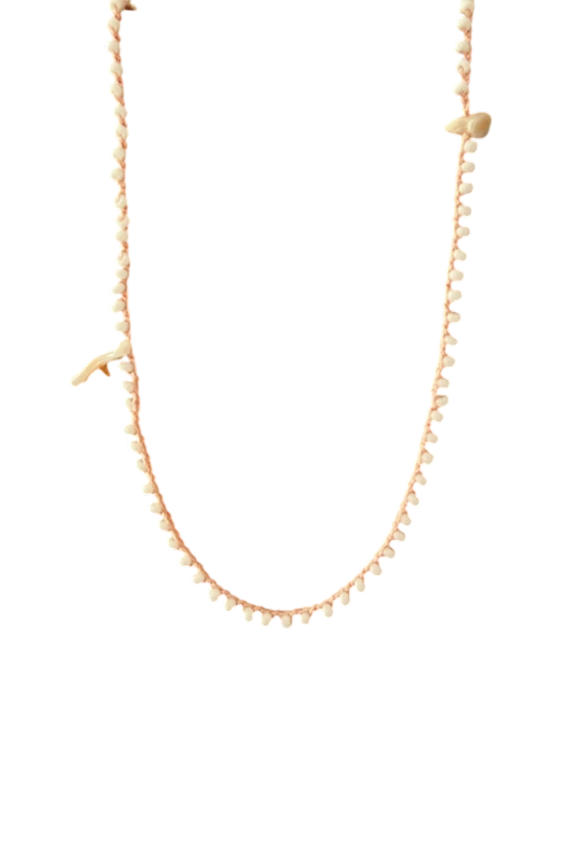 Girocollo rosa con perline bianco e corallo rosa